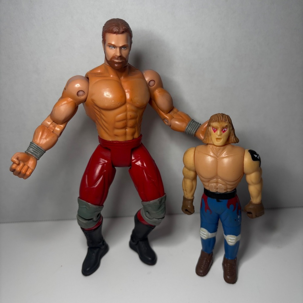 WCW Toy Biz Chris Benoit Wrestling Figures Lot of 2 Red Blue Tights Vintage
